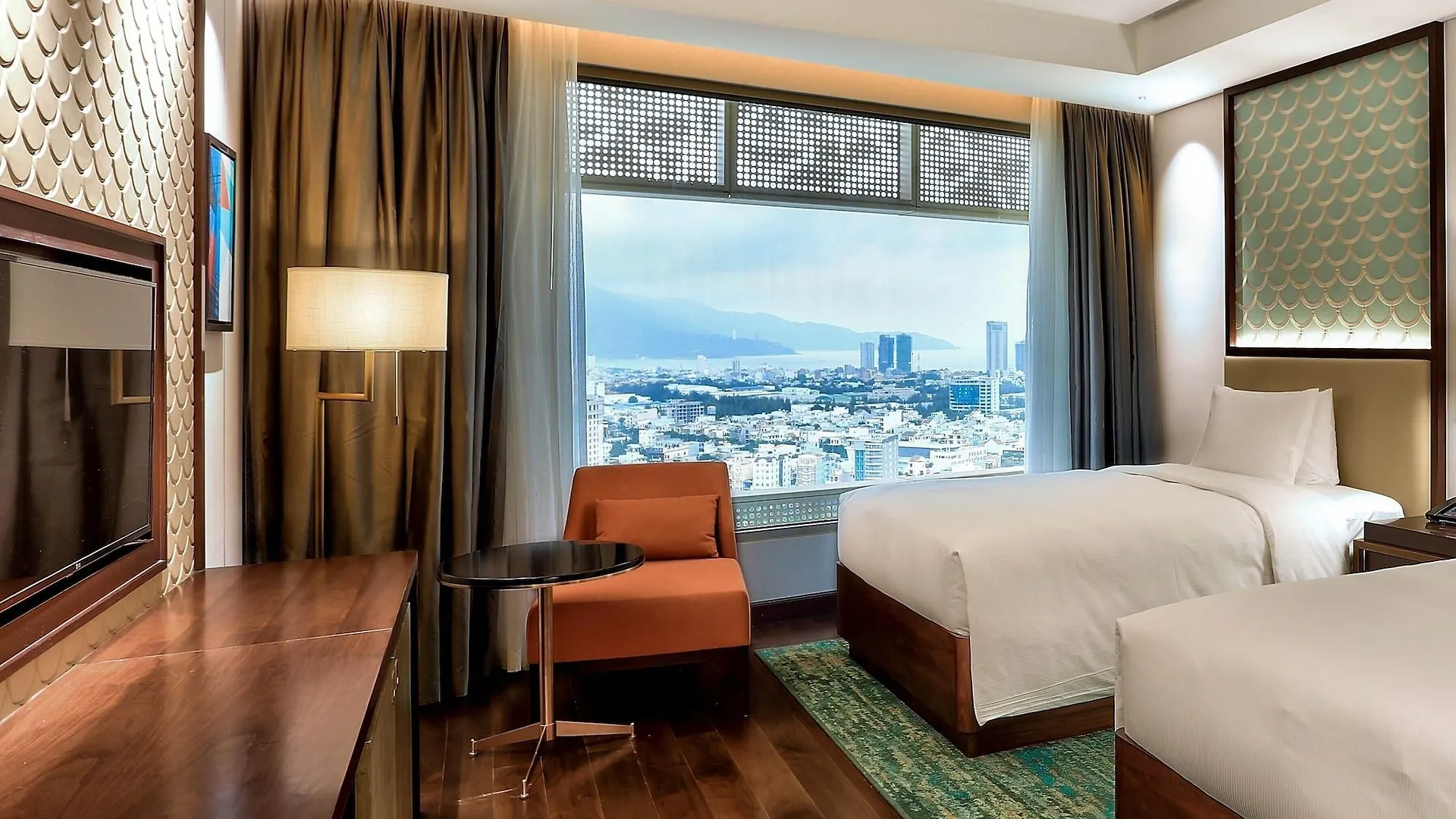 Hilton Da Nang Hotel 5*,  Vietnam