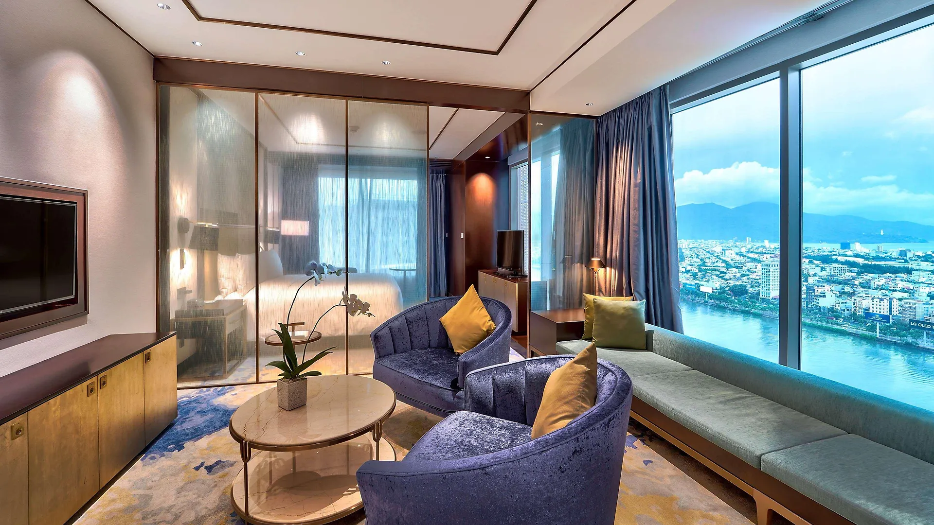 Hilton Da Nang Hotel