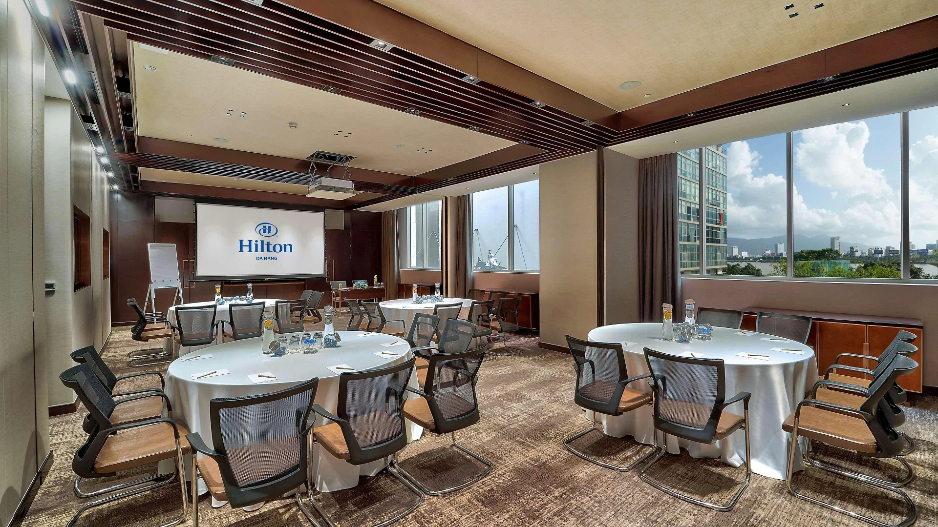 Hilton Da Nang Hotel