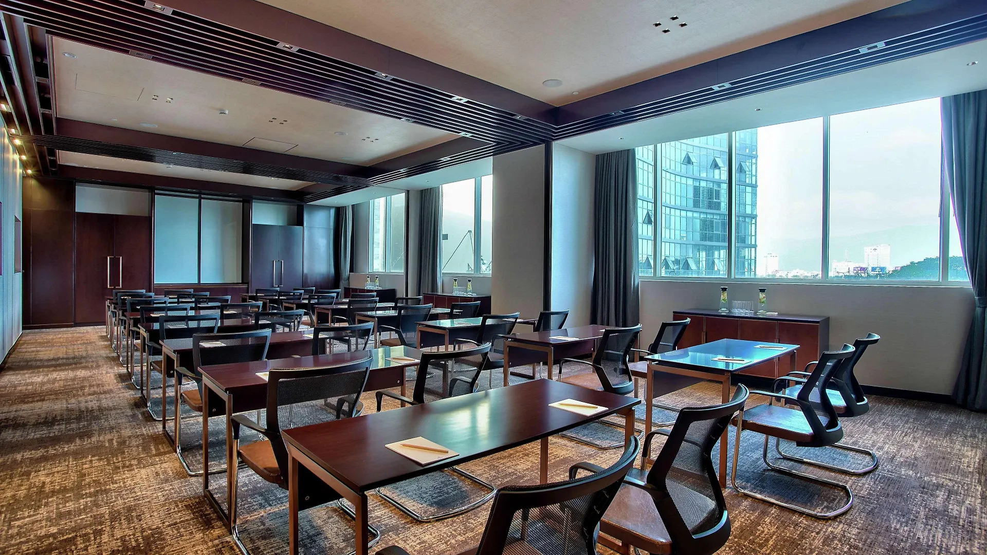 Hilton Da Nang Hotel
