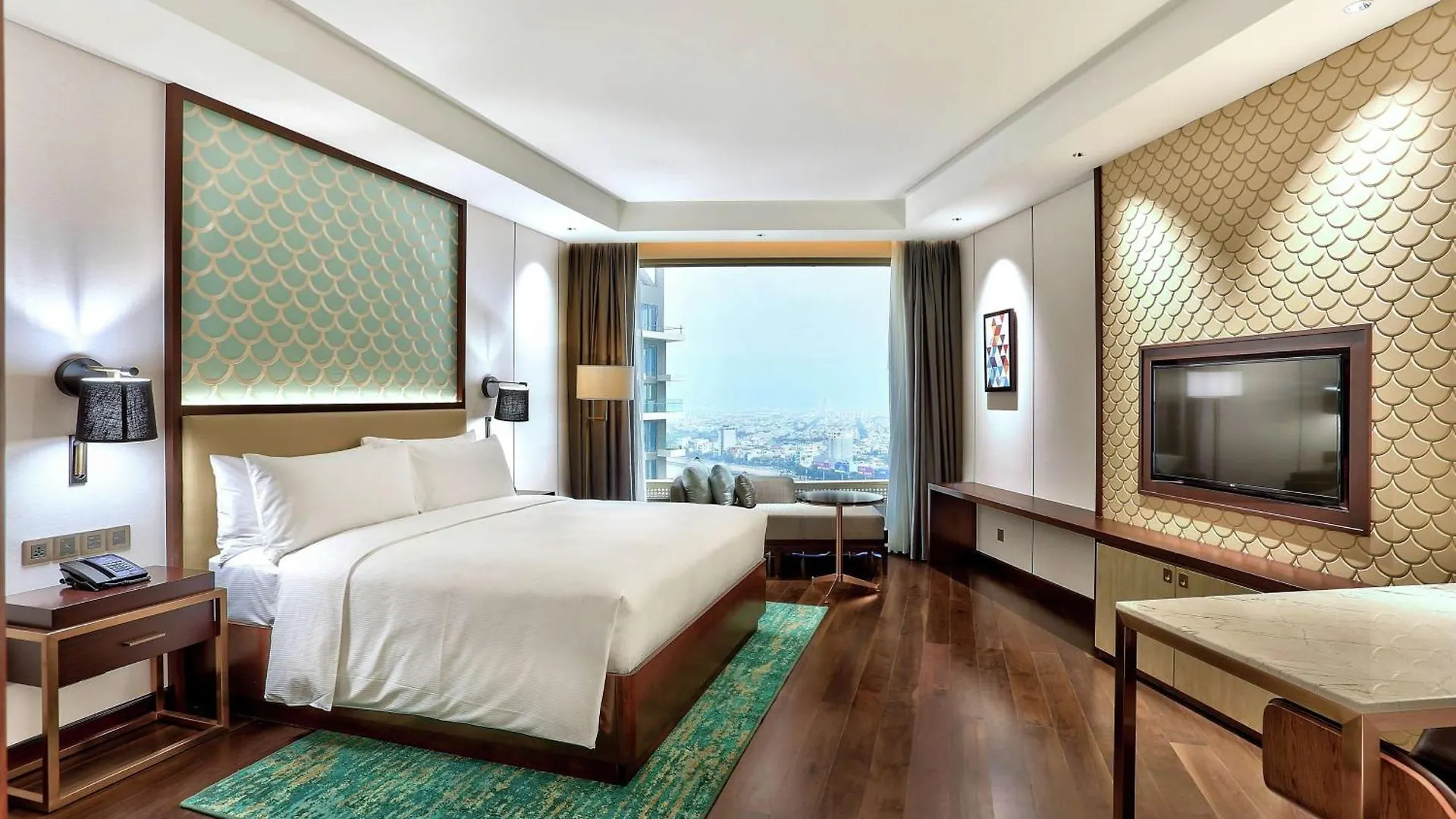 Hilton Da Nang Hotel